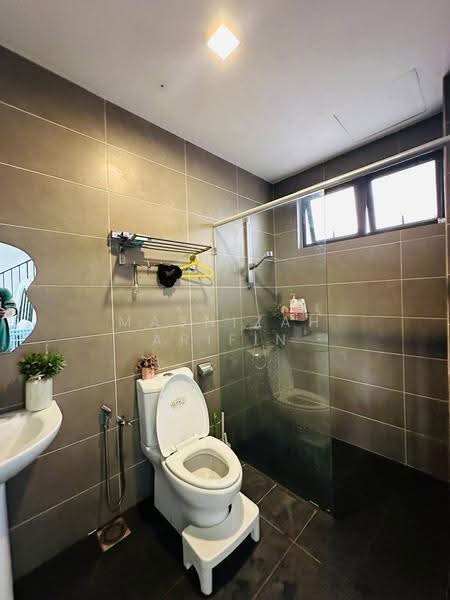Semi-Detached House for Sale in Taman Villa Perdana (Kajang) - Masnizah Arifin - Bathroom - PropertyGuru.com.my