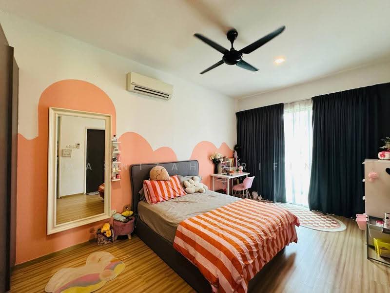 Semi-Detached House for Sale in Taman Villa Perdana (Kajang) - Masnizah Arifin - Bedroom - PropertyGuru.com.my