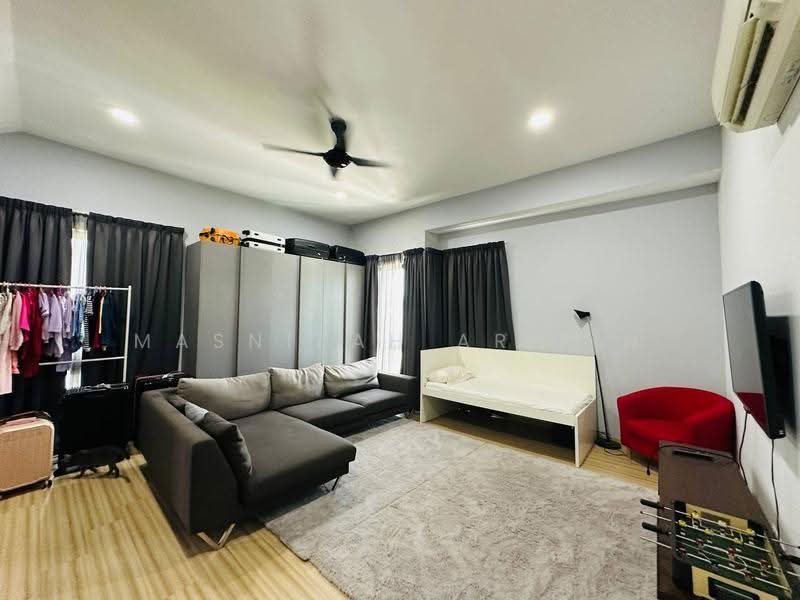 Semi-Detached House for Sale in Taman Villa Perdana (Kajang) - Masnizah Arifin - Living Room - PropertyGuru.com.my