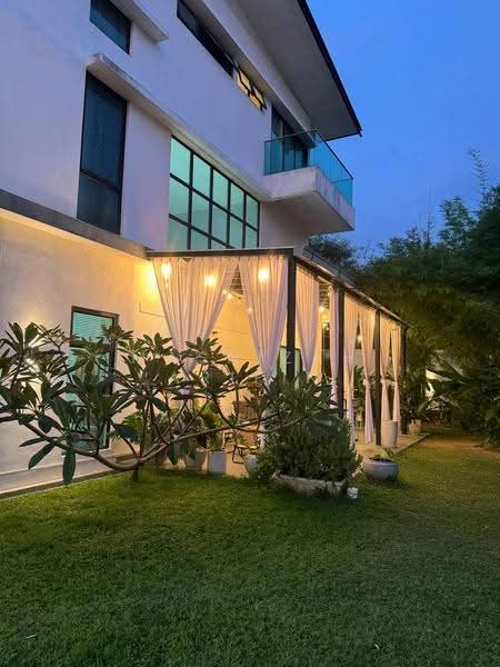 Semi-Detached House for Sale in Taman Villa Perdana (Kajang) - Masnizah Arifin - Exterior - PropertyGuru.com.my