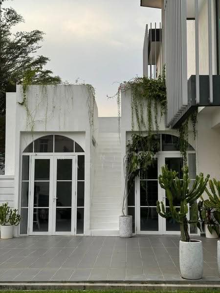 Semi-Detached House for Sale in Taman Villa Perdana (Kajang) - Masnizah Arifin - Exterior - PropertyGuru.com.my