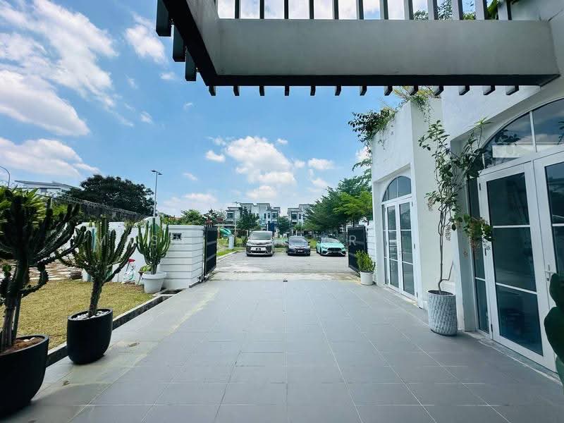 Semi-Detached House for Sale in Taman Villa Perdana (Kajang) - Masnizah Arifin - Exterior - PropertyGuru.com.my