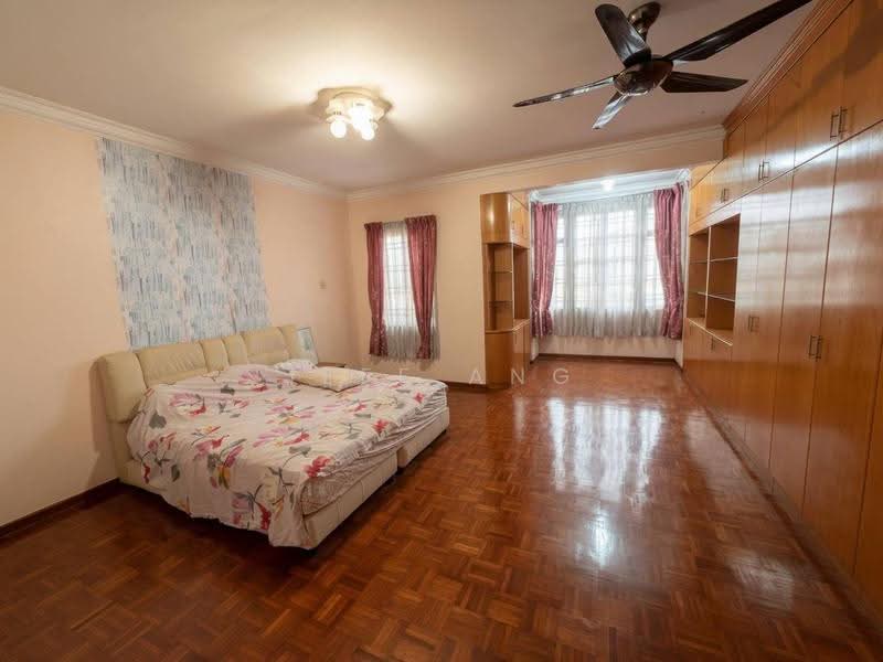 Rumah Berkembar untuk Dijual di Taman Perling (Perling) - Jeff Ang - Bedroom - PropertyGuru.com.my