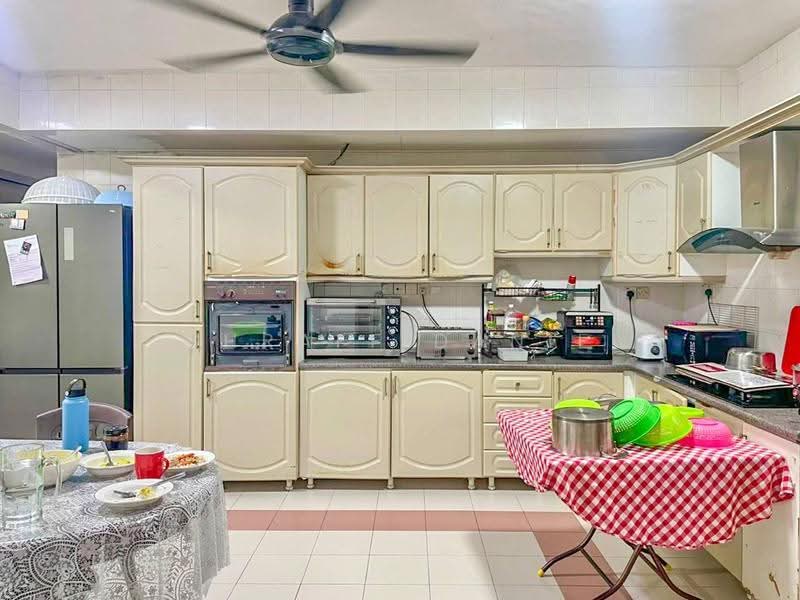 Rumah Teres 2-Tingkat untuk Dijual di SS19 (Subang Jaya) - Ashraff Daniel - Kitchen - PropertyGuru.com.my