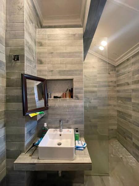 Rumah Teres 2-Tingkat untuk Dijual di SS19 (Subang Jaya) - Ashraff Daniel - Bathroom - PropertyGuru.com.my