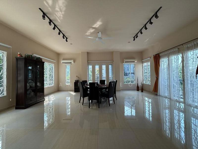 Bungalow House untuk Dijual di Batu Ferringhi (Penang) - Danick Teoh - Dining Room - PropertyGuru.com.my