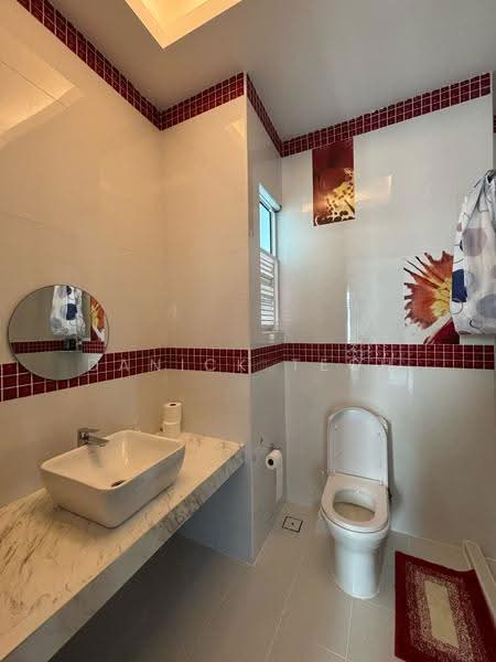 Bungalow House untuk Dijual di Batu Ferringhi (Penang) - Danick Teoh - Bathroom - PropertyGuru.com.my