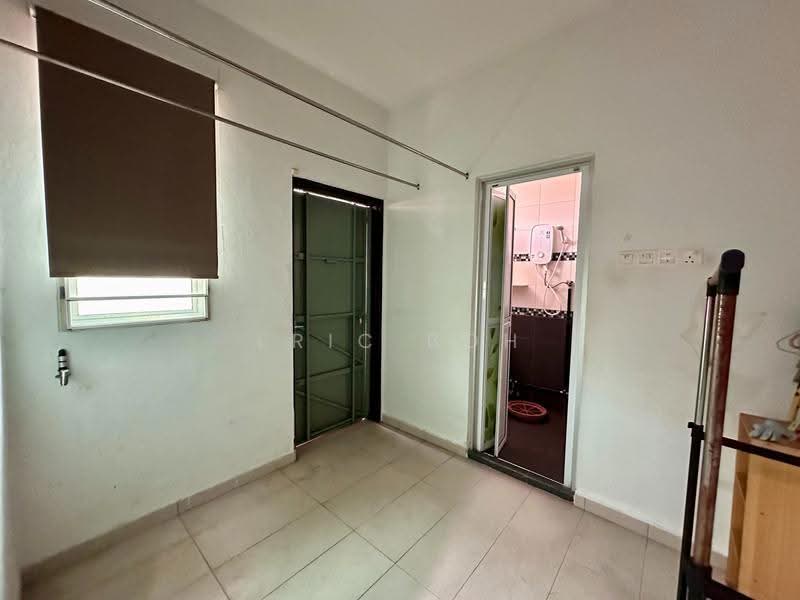 2-storey Terraced House for Sale in Island Glades (Jelutong) - Eric Boh - Interior - PropertyGuru.com.my