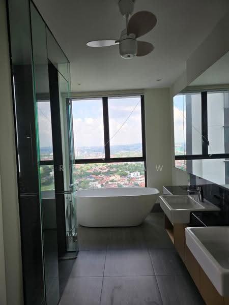 Kondominium untuk Dijual di Aetas Damansara - Roy Khaw - Bathroom - PropertyGuru.com.my