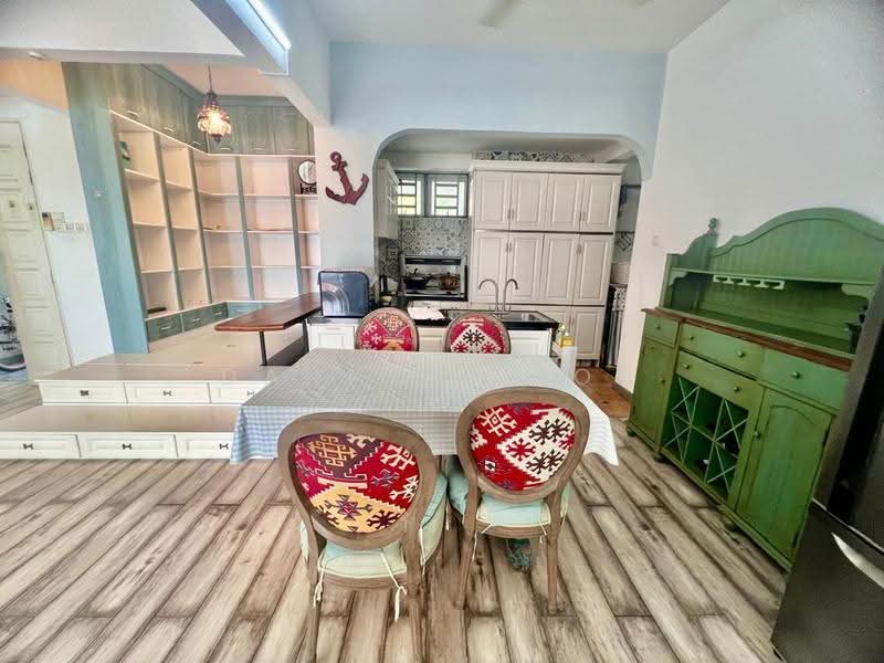 Kondominium untuk Dijual di Surin Condominium - Danick Teoh - Dining Room - PropertyGuru.com.my