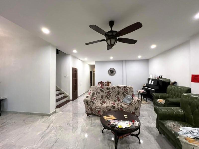 Semi-Detached House for Sale in Taman Pelangi Indah (Ulu Tiram) - Ann . - Living Room - PropertyGuru.com.my