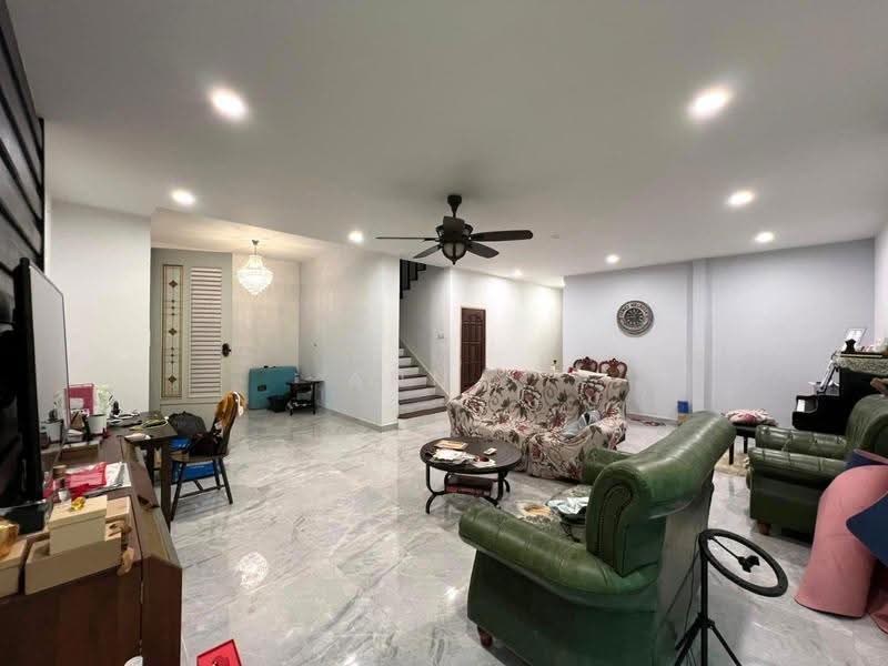 Semi-Detached House for Sale in Taman Pelangi Indah (Ulu Tiram) - Ann . - Living Room - PropertyGuru.com.my