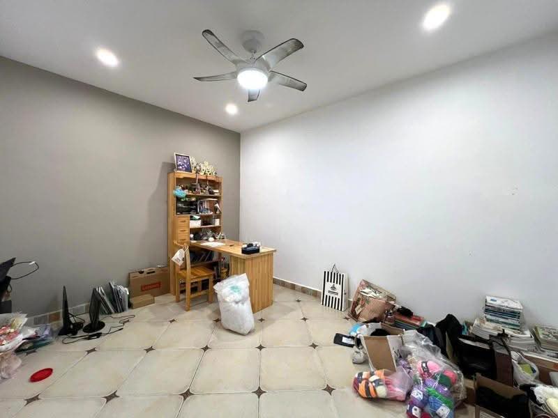 Semi-Detached House for Sale in Taman Pelangi Indah (Ulu Tiram) - Ann . - Study - PropertyGuru.com.my