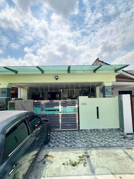 1.5-storey Terraced House for Sale in Taman Puchong Indah (Puchong) - Ashraff Daniel - Exterior - PropertyGuru.com.my
