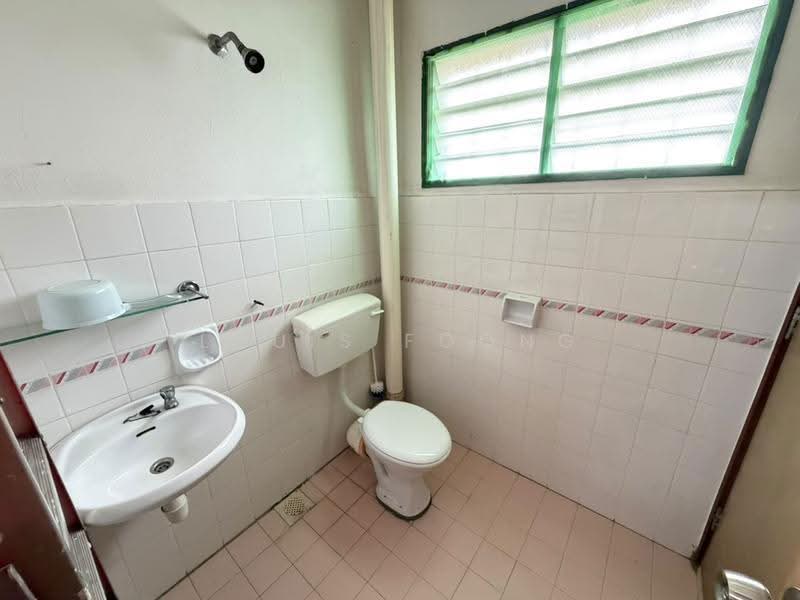 Rumah Teres 2-Tingkat untuk Dijual di Rawang Perdana (Rawang) - Louis Foong - Bathroom - PropertyGuru.com.my