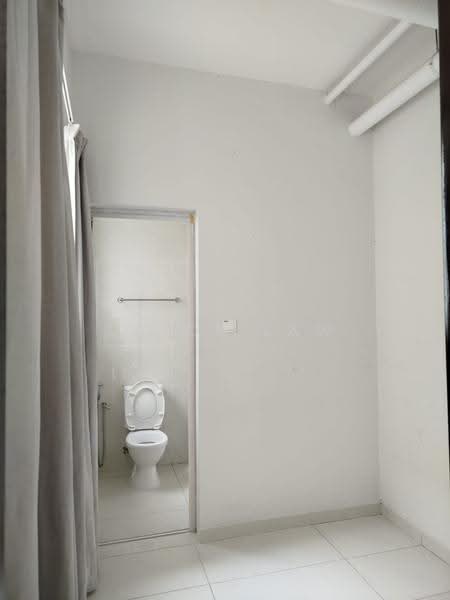 Condominium for Sale at Royal Strand @ Country Garden Danga Bay - Chloe Law - Bathroom - PropertyGuru.com.my