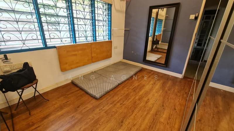 Link Bungalow for Sale in Taman Melawis (Klang) - Ang Agnes - Bedroom - PropertyGuru.com.my