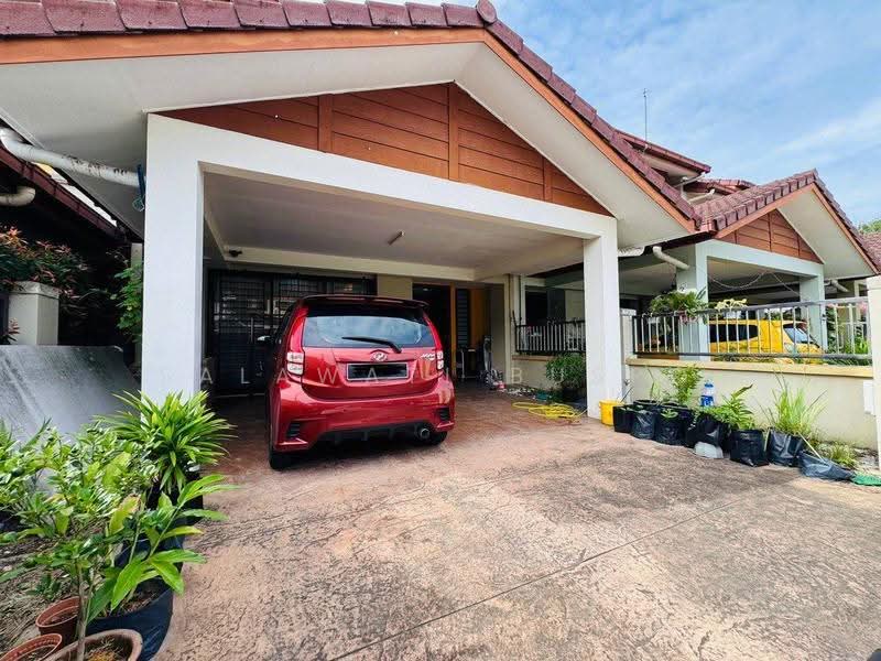 Rumah Teres 2-Tingkat untuk Dijual di Seksyen U9 (Shah Alam) - Salawati Busro - Exterior - PropertyGuru.com.my