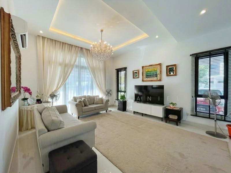 Bungalow House for Sale in Cyberjaya (Selangor) - Ashraff Daniel - Living Room - PropertyGuru.com.my