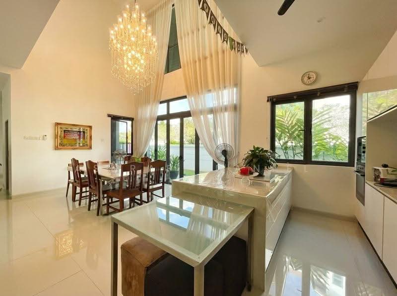 Bungalow House for Sale in Cyberjaya (Selangor) - Ashraff Daniel - Dining Room - PropertyGuru.com.my