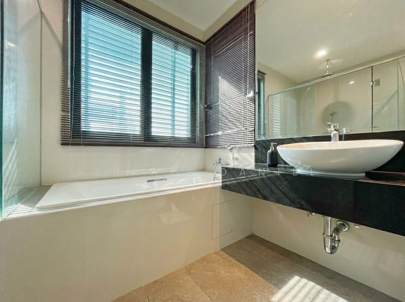 Bungalow House for Sale in Cyberjaya (Selangor) - Ashraff Daniel - Bathroom - PropertyGuru.com.my