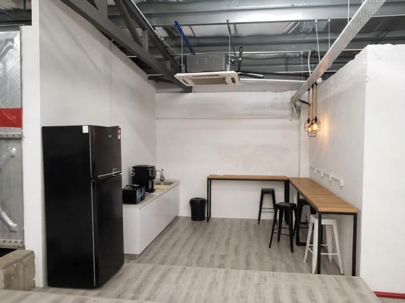 Kilang untuk Disewa di Taman Perindustrian Meranti Jaya (Puchong) - Esther Tan - Kitchen - PropertyGuru.com.my