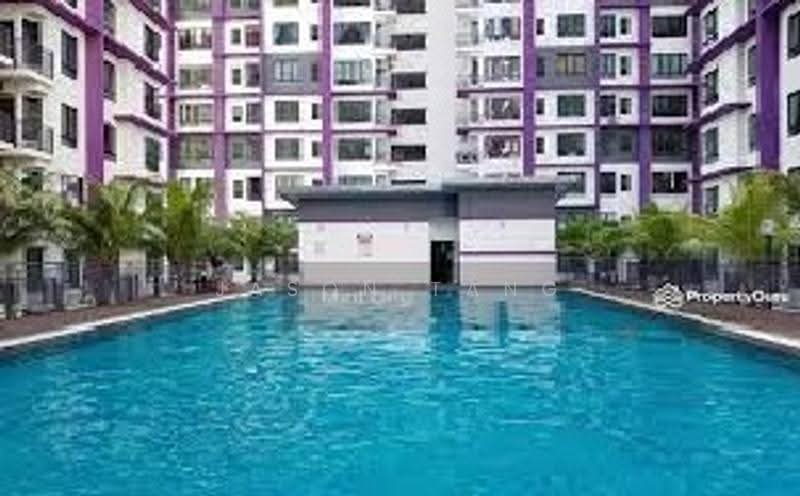 Pangsapuri untuk Dijual di The Heights Residence - Jason Tang - Pool - PropertyGuru.com.my
