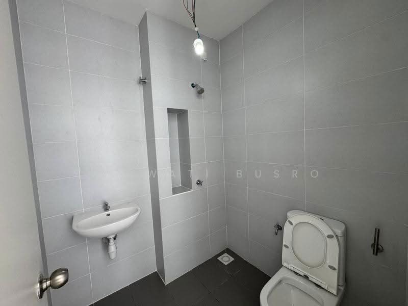 2-storey Terraced House for Sale in Shah Alam (Selangor) - Salawati Busro - Bathroom - PropertyGuru.com.my