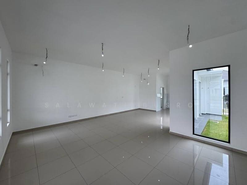2-storey Terraced House for Sale in Shah Alam (Selangor) - Salawati Busro - Living Room - PropertyGuru.com.my