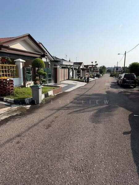Rumah Teres 1-Tingkat untuk Dijual di Ulu Tiram (Johor) - Albert Liew - Exterior - PropertyGuru.com.my