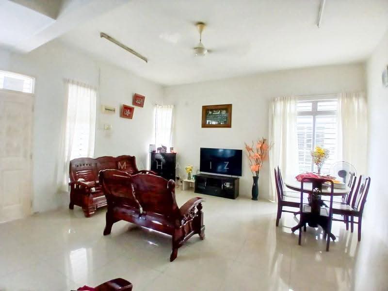 Rumah Berkembar untuk Dijual di Bandar Saujana Putra (Tanjong Duabelas) - Mahafiz . - PropertyGuru.com.my