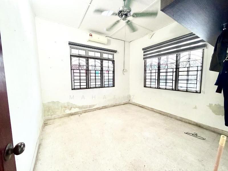 Rumah Berkembar untuk Dijual di Taman Kajang Baru (Kajang) - Mahafiz . - PropertyGuru.com.my