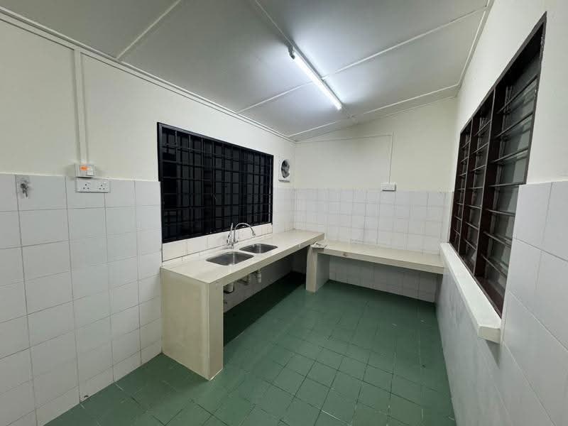 Rumah Teres 1-Tingkat untuk Disewa di Taman Selayang Jaya (Selayang) - Amy Yap - Kitchen - PropertyGuru.com.my