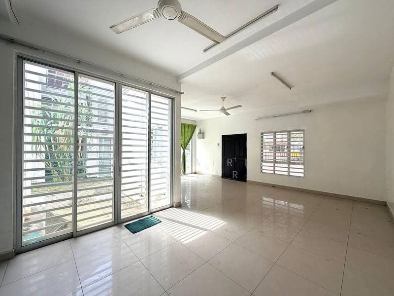 2-storey Terraced House for Sale in Puncak Bestari (Puncak Alam) - SITI KHAIRIYAH JAAFAR - PropertyGuru.com.my
