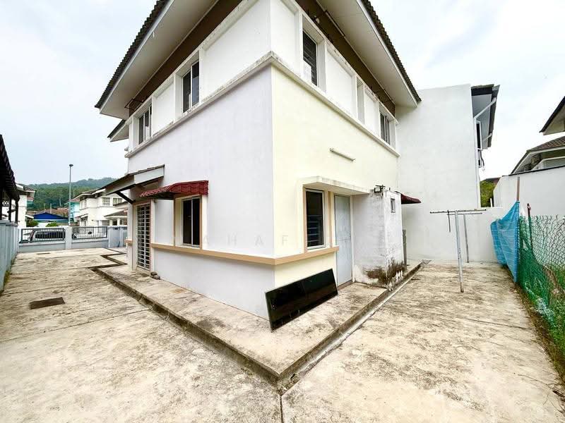 Semi-Detached House for Sale in Taman Tasik Semenyih (Semenyih) - Mahafiz . - Exterior - PropertyGuru.com.my