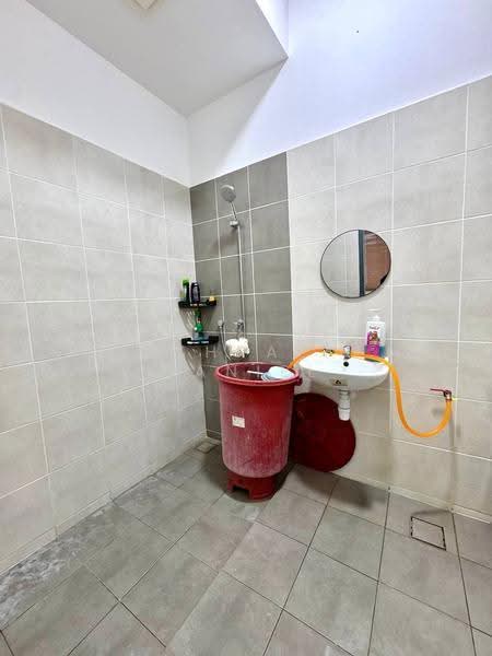 Terraced House for Sale in Gombak (Selangor) - Ashraff Daniel - Bathroom - PropertyGuru.com.my