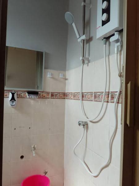 Apartment for Sale at Palma Puteri - Siti Hajar - Bathroom - PropertyGuru.com.my