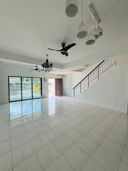 2-storey Terraced House for Sale in Sungai Buloh (Selangor) - Nur Adibah Ishak - PropertyGuru.com.my