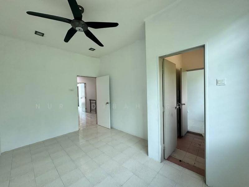 2-storey Terraced House for Sale in Sungai Buloh (Selangor) - Nur Adibah Ishak - PropertyGuru.com.my