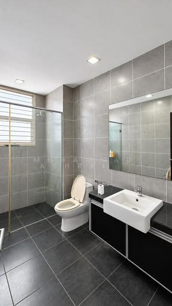 Semi-Detached House for Sale in Perdana Lakeview East (Cyberjaya) - Muhammad Ashraf . - Bathroom - PropertyGuru.com.my