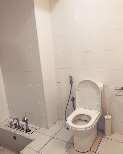 Kediaman Servis untuk Disewa di Solaris Dutamas - Manny Lum - Bathroom - PropertyGuru.com.my