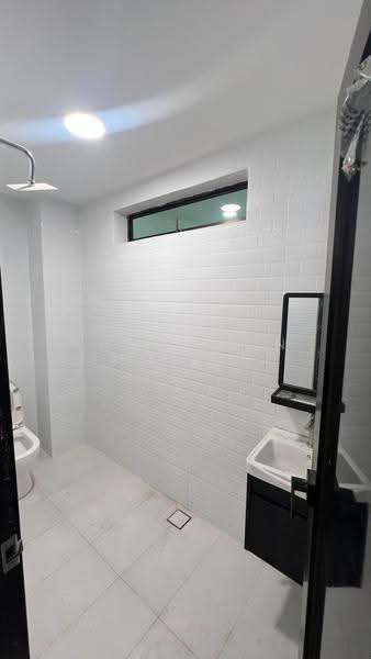 Rumah Teres 2-Tingkat untuk Dijual di Taman Bukit Kempas (Tampoi) - Akmal Bin MD Ali - Bathroom - PropertyGuru.com.my