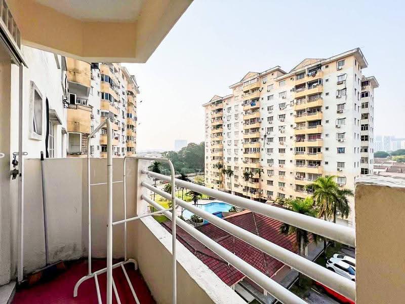 Apartment for Sale at Pangsapuri Jati 2 - Izzat Zamros - Balcony - PropertyGuru.com.my