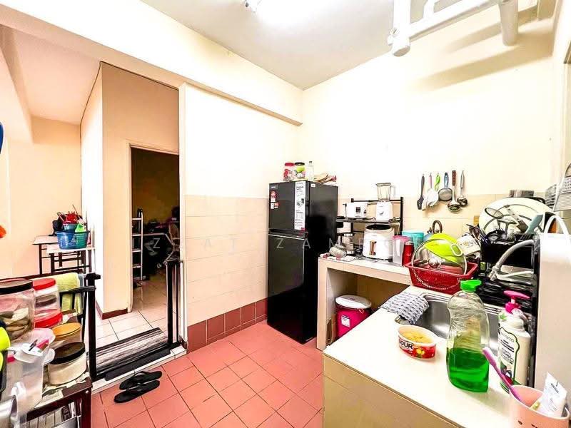 Apartment for Sale at Pangsapuri Jati 2 - Izzat Zamros - Kitchen - PropertyGuru.com.my