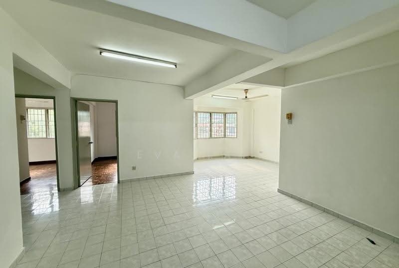 Pangsapuri untuk Dijual di Aman Satu - Eva Yap - Living Room - PropertyGuru.com.my