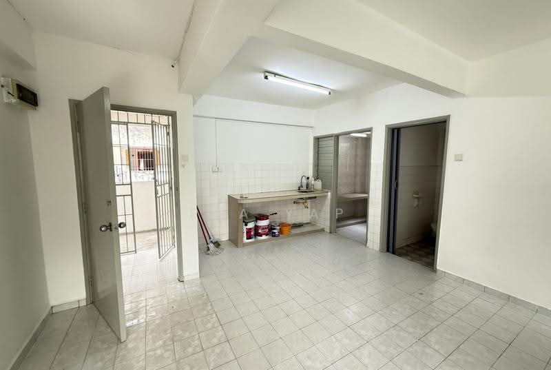 Pangsapuri untuk Dijual di Aman Satu - Eva Yap - Kitchen - PropertyGuru.com.my