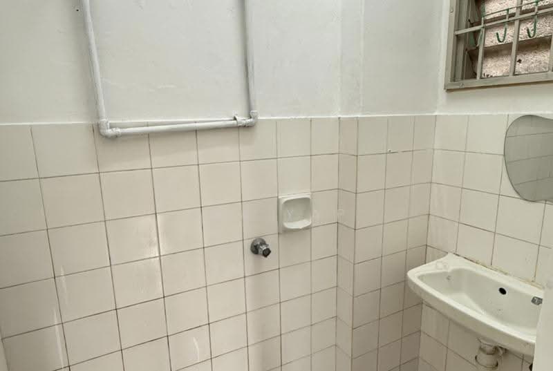 Pangsapuri untuk Dijual di Aman Satu - Eva Yap - Bathroom - PropertyGuru.com.my