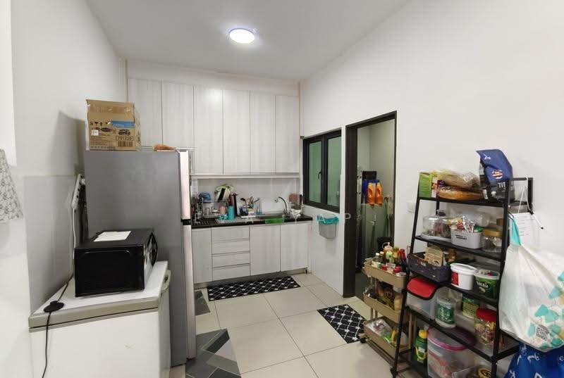 Kondominium untuk Dijual di The Henge - Eva Yap - Kitchen - PropertyGuru.com.my