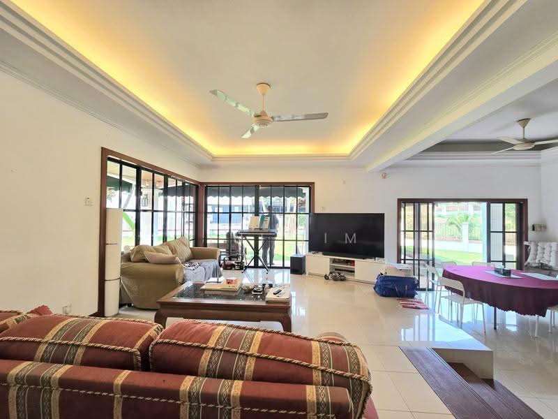 Rumah Berkembar untuk Dijual di Tropicana Golf & Country Resort (Tropicana) - Reni Lim - Living Room - PropertyGuru.com.my