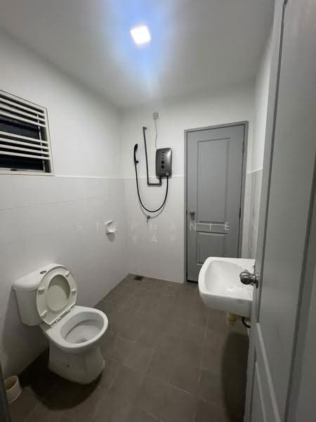 Terraced House for Rent in Bandar Botanic (Klang) - Stephanie Yap - Bathroom - PropertyGuru.com.my